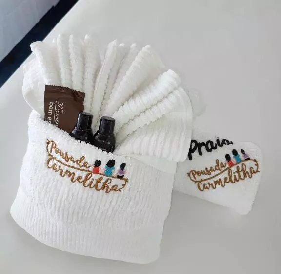 ペンション Pousada Carmelitha