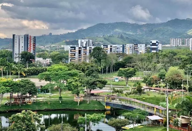 Hotelli Pradera Plaza