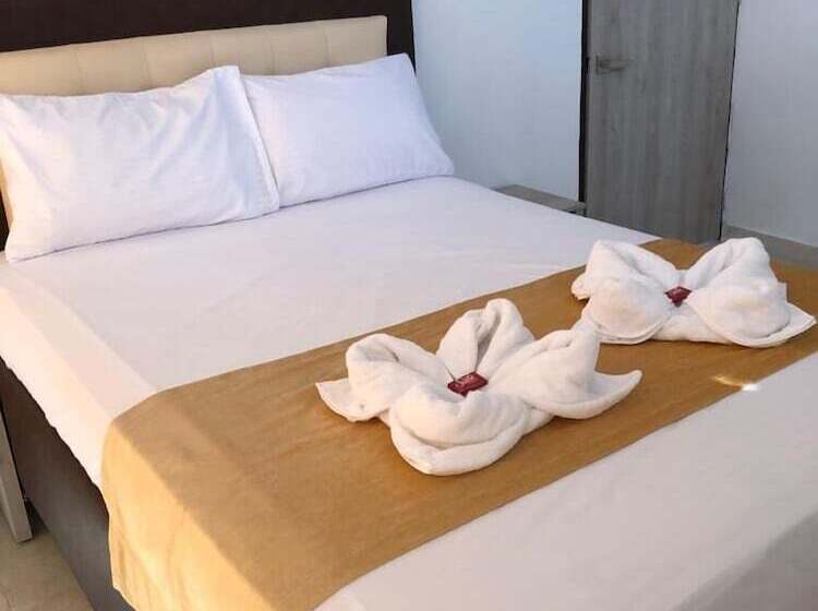 酒店 Pradera Plaza