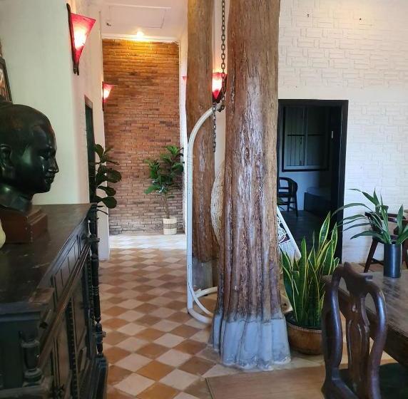 پانسیون Brightness Villa