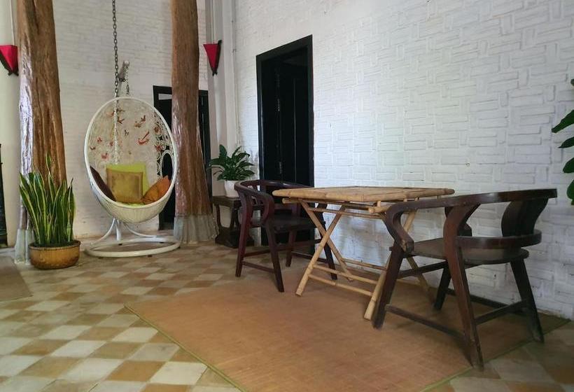 پانسیون Brightness Villa