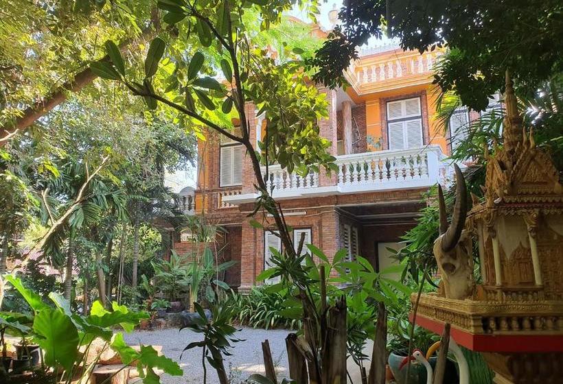 پانسیون Brightness Villa