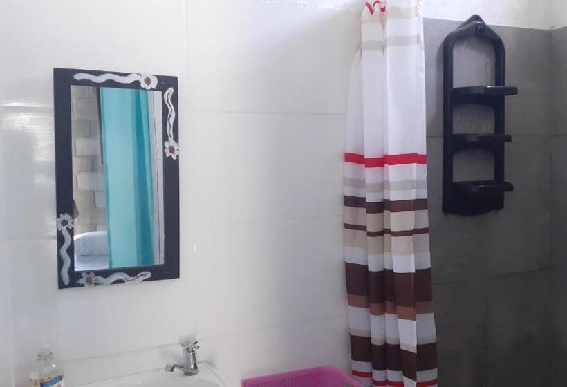 پانسیون Kitesurf Hostal Ocean House Santa Verónica