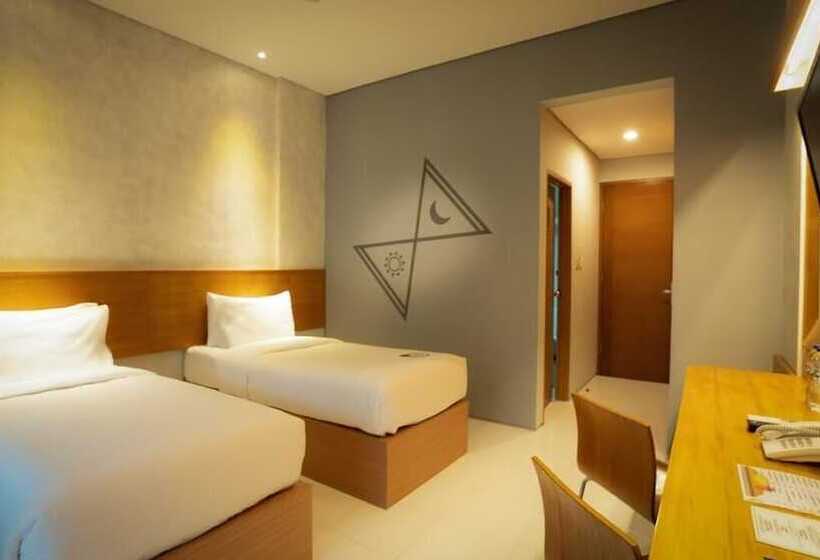 Hotel Nite & Day Mdc Gadog