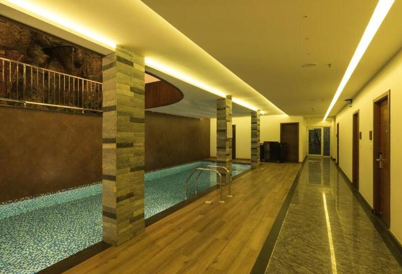 בית מלון כפרי Trivers Resort Munnar