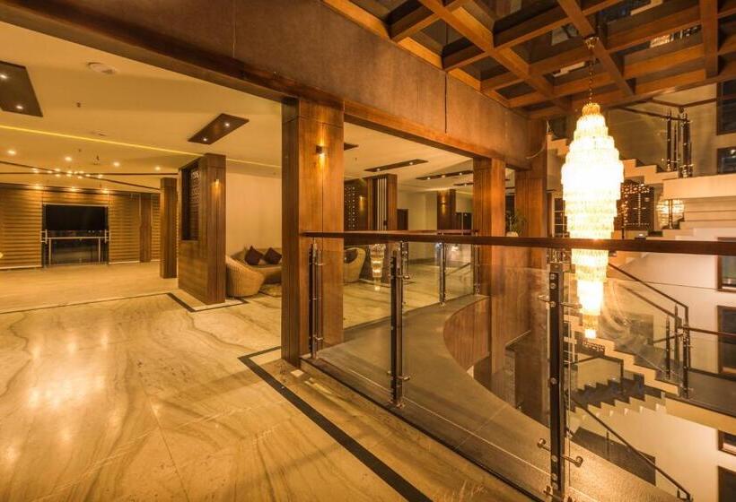 בית מלון כפרי Trivers Resort Munnar