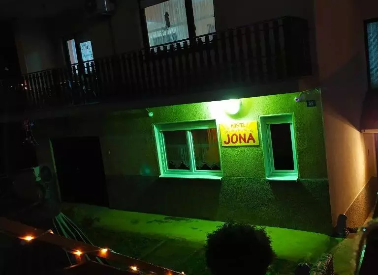 ユースホステル Apartment   Jona