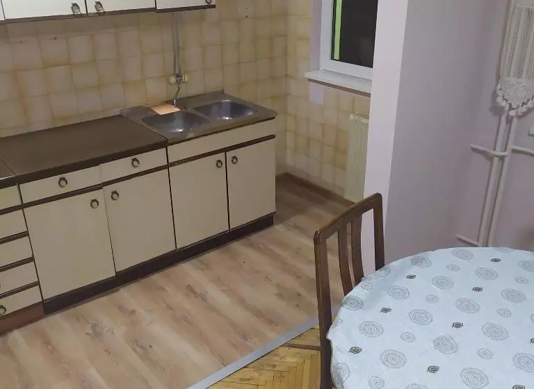 ユースホステル Apartment   Jona