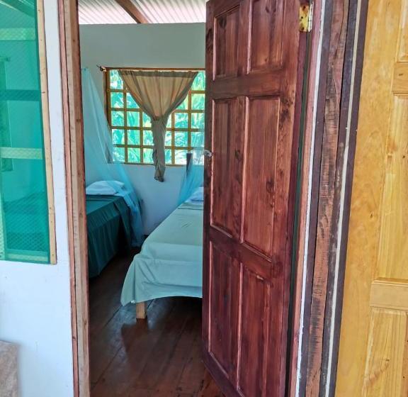 הוסטל Greenpoint Drake Bay