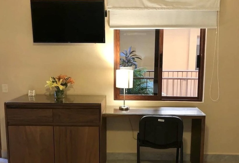 ホテル Pacific Inn