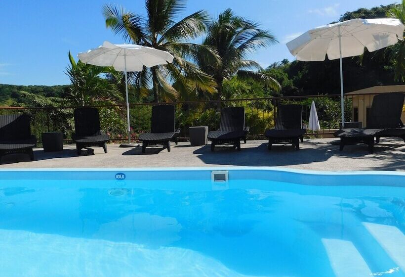 ホテル Pacific Inn