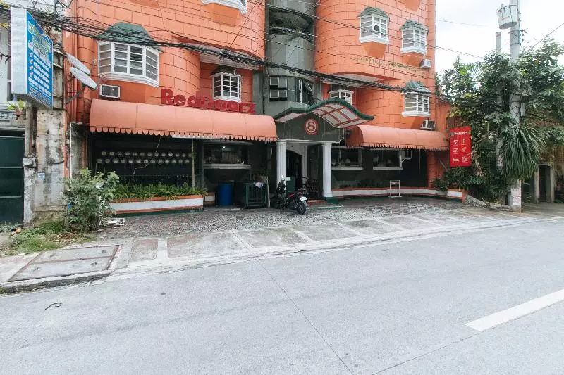 ホテル Reddoorz Near East Avenue Medical Center