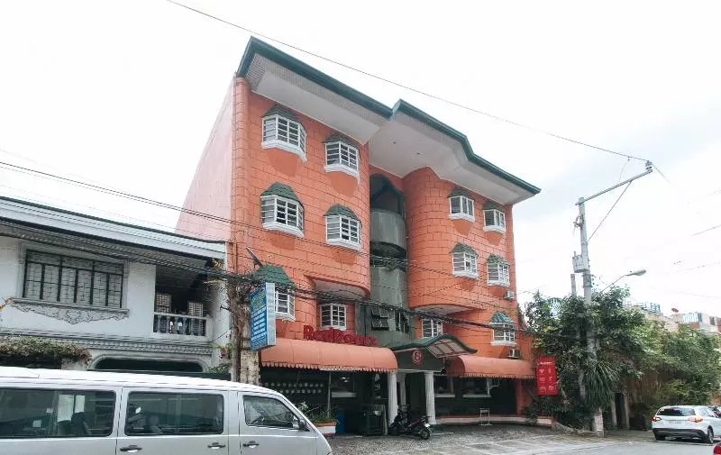 ホテル Reddoorz Near East Avenue Medical Center