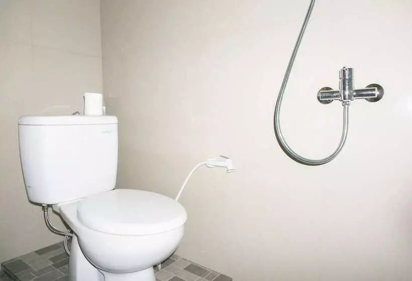 Hotelli Reddoorz Near Senaru Rinjani