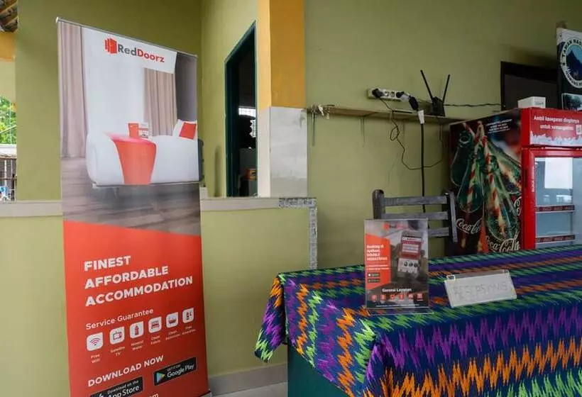 Hotelli Reddoorz Near Senaru Rinjani