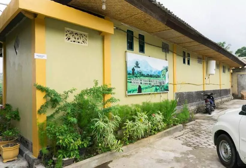 Hotelli Reddoorz Near Senaru Rinjani