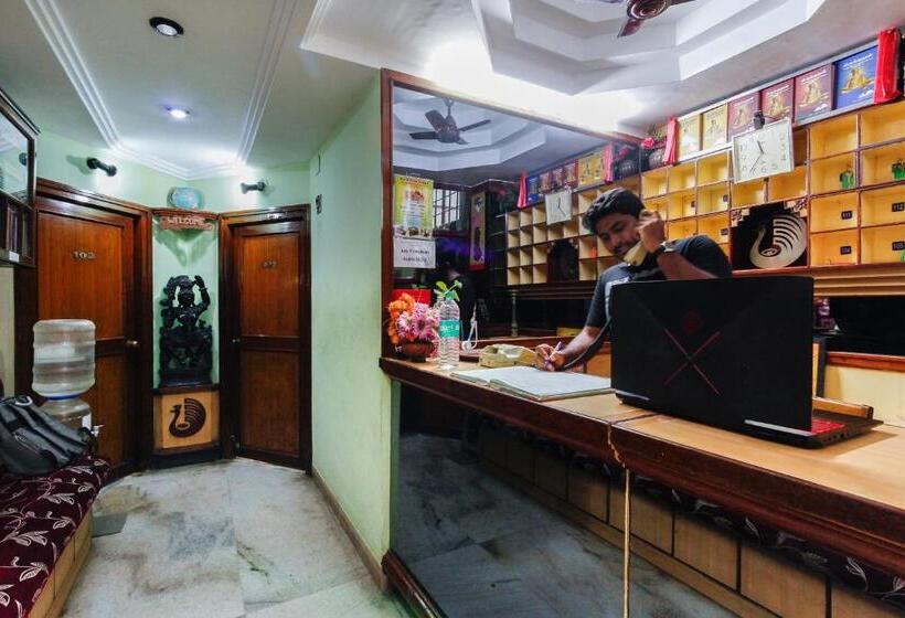 Hotelli Spot On 66363  Rock View Lodge