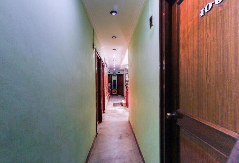 Hotelli Spot On 66363  Rock View Lodge