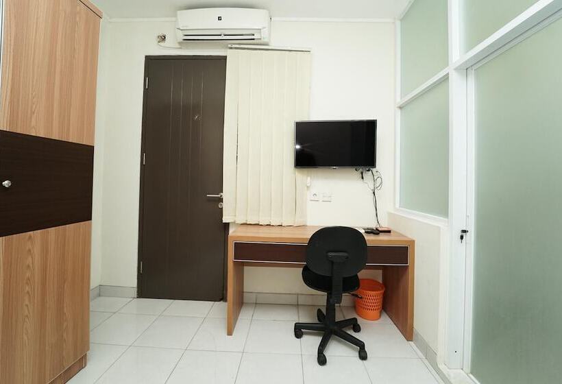 פנסיון Koolkost Near Universitas Prasetiya Mulya