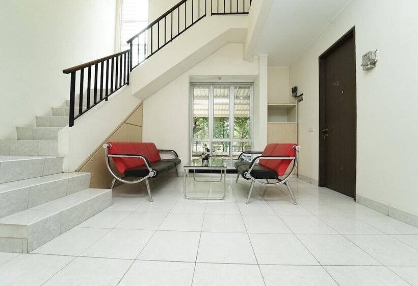 פנסיון Koolkost Near Universitas Prasetiya Mulya