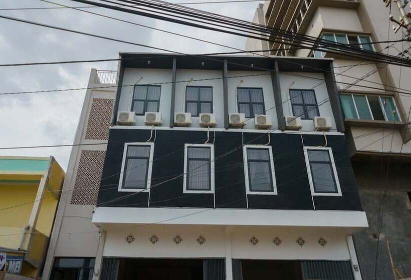 بنسيون Reddoorz Syariah Near Rsud Siti Fatimah Palembang