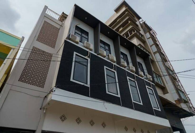 بنسيون Reddoorz Syariah Near Rsud Siti Fatimah Palembang