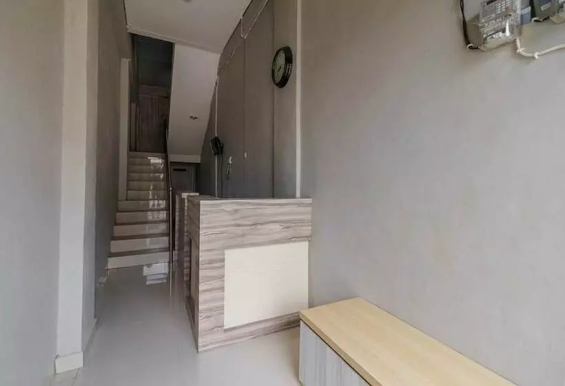 Majatalo Reddoorz Syariah Near Rsud Siti Fatimah Palembang