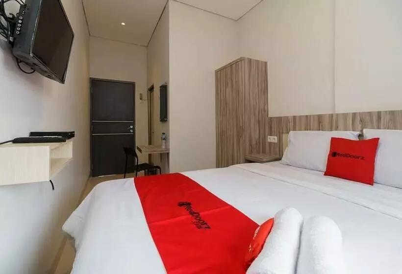 Majatalo Reddoorz Syariah Near Rsud Siti Fatimah Palembang