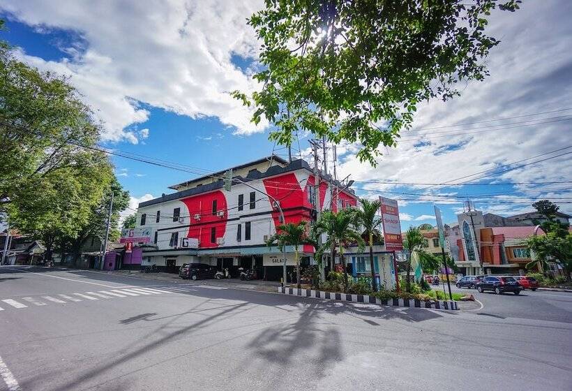 Hotel Oyo 2217 Galaxy