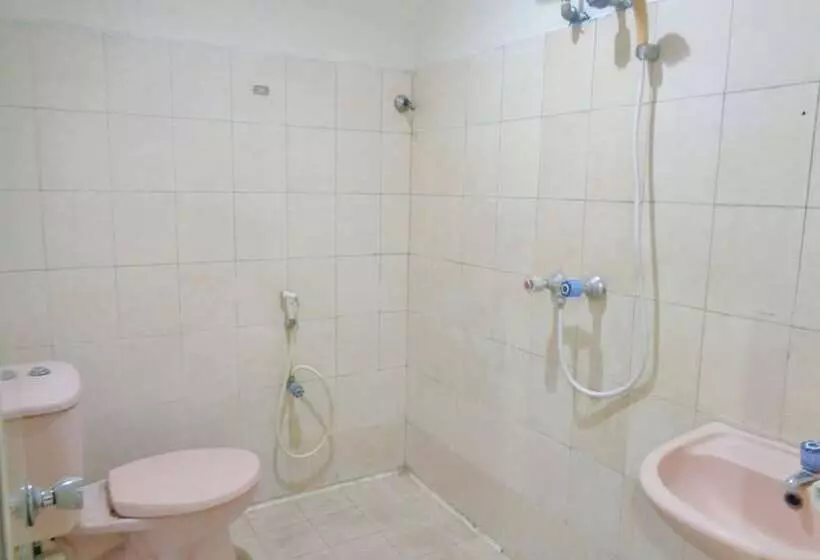 ホテル Oyo 2217 Galaxy