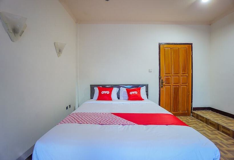 Hotel Oyo 2217 Galaxy