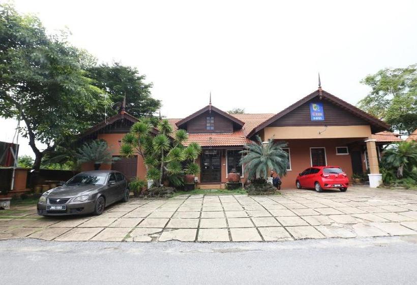 בית מלון כפרי Oyo 89523 Villa Sri Mayang