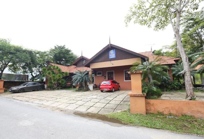 בית מלון כפרי Oyo 89523 Villa Sri Mayang