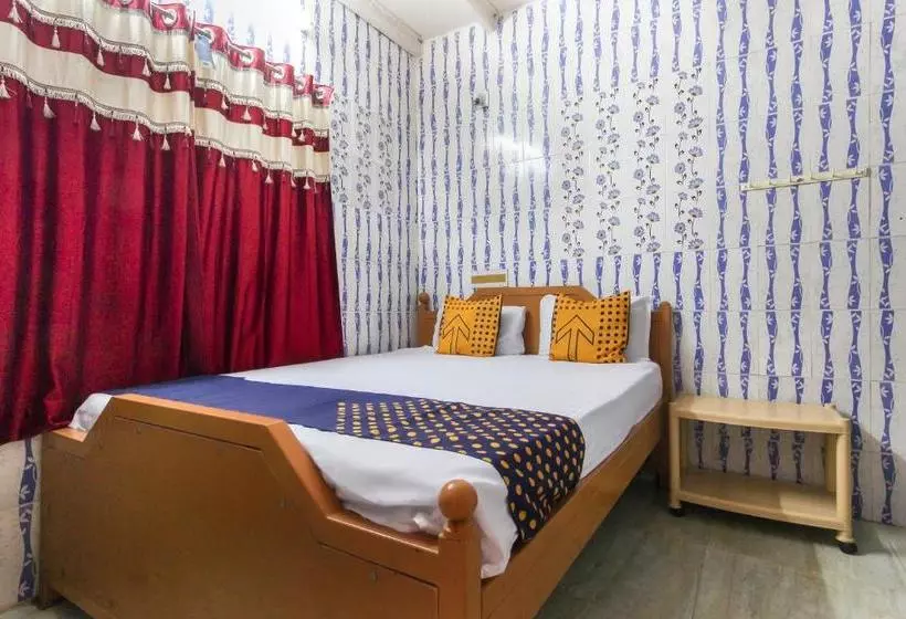 Hotelli Spot On 65418 Kcr Garden