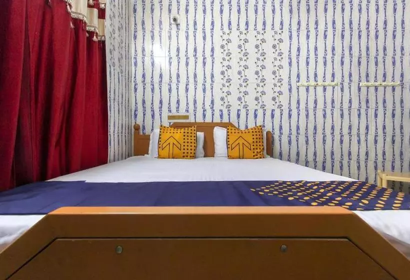 Hotelli Spot On 65418 Kcr Garden