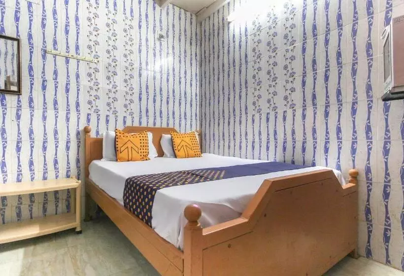 Hotelli Spot On 65418 Kcr Garden
