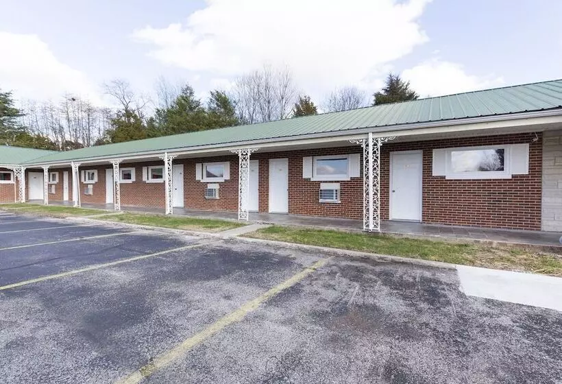 モーテル OYO Hotel Cave City KY