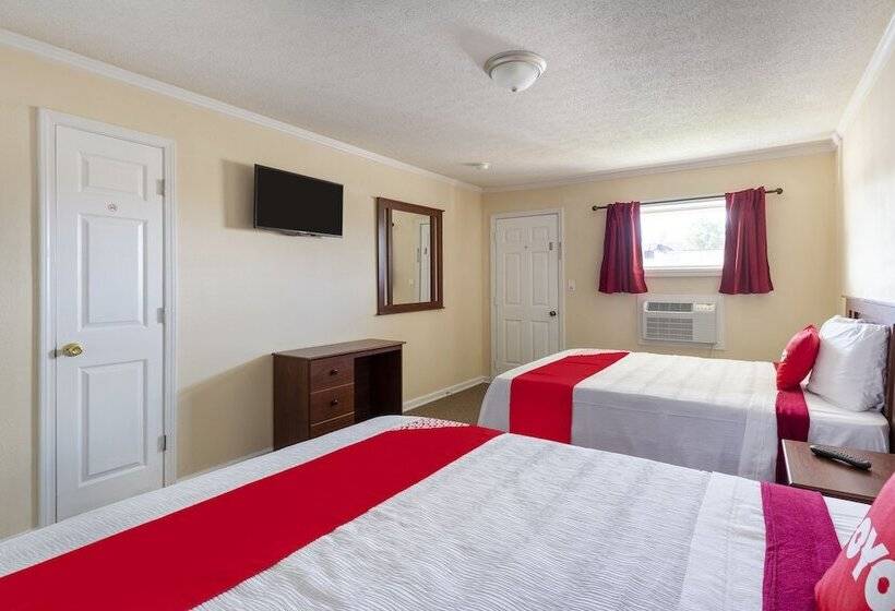 فندق على الطريق OYO Hotel Cave City KY