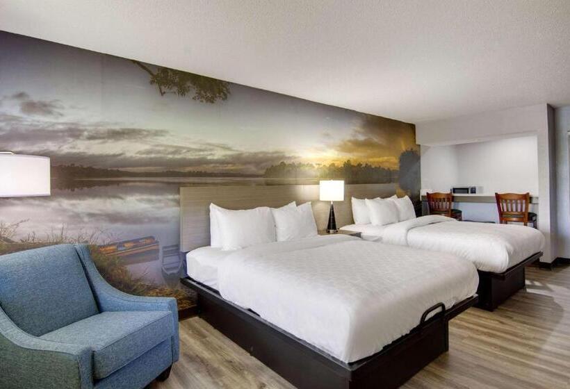 ホテル Clarion Pointe On The Lake Clarksvillesouth Hill West