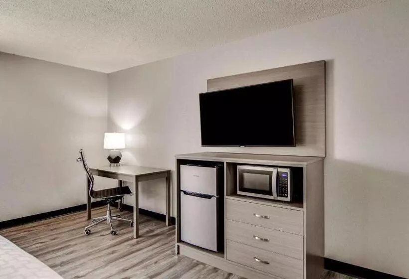 فندق Clarion Pointe On The Lake Clarksvillesouth Hill West