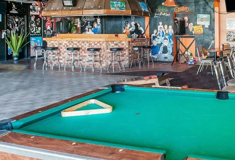 בית מלון כפרי Econo Lodge Carlsbad Caverns Area