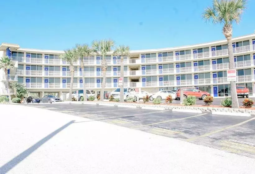 호텔 Outrigger Beach Club Resort