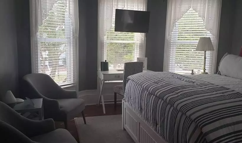 فندق Pecan Tree Inn