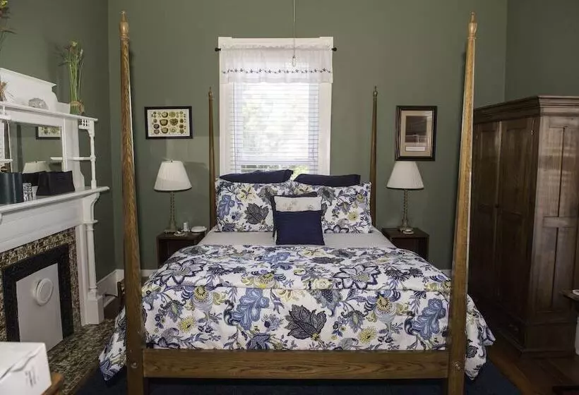 فندق Pecan Tree Inn