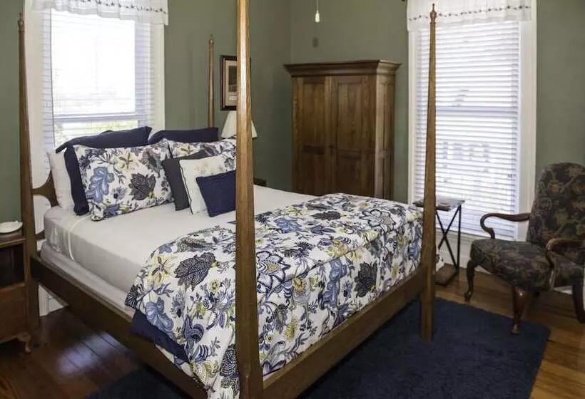 فندق Pecan Tree Inn