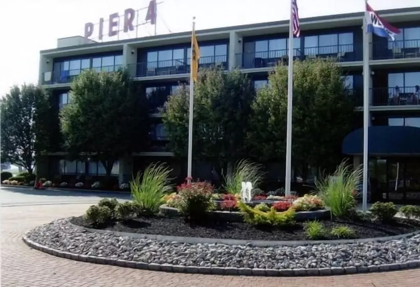 Hotel Pier 4