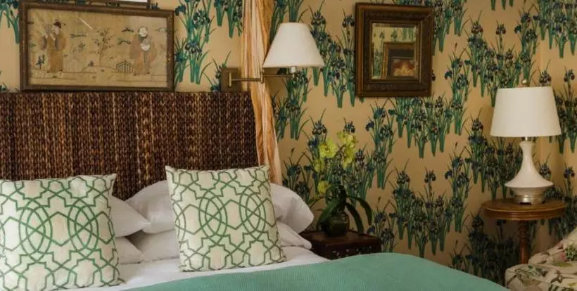 هتل Pomegranate Inn