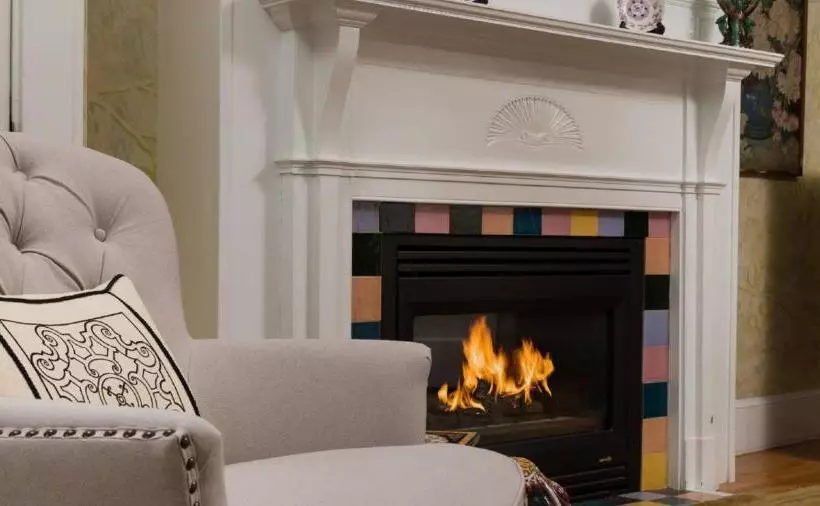 هتل Pomegranate Inn