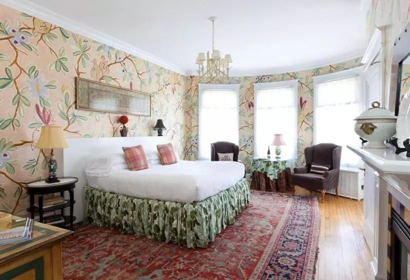 هتل Pomegranate Inn