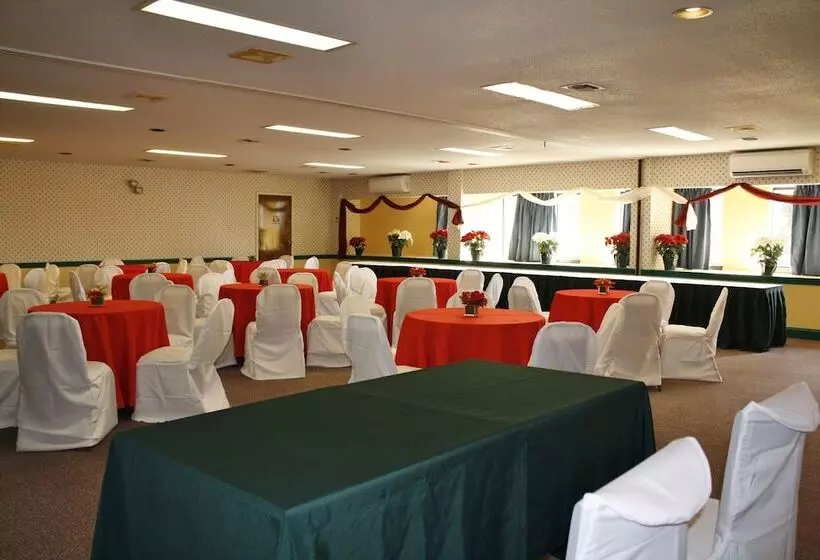 Отель Quality Inn Plainfield I 395